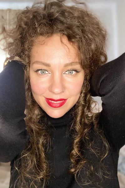 Magnetic Charm: Victoriia, 38 y.o. from Alicante, Spain — VeronikaLove