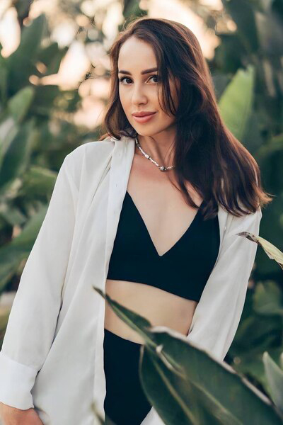 Captivating Beauty: Lidiya, 35 y.o. from Valencia, Spain — VeronikaLove